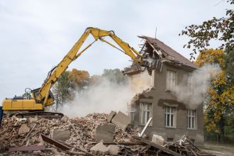 Osoba fizyczna prowadzi działalność gospodarczą w zakresie handlu maszynami budowlanymi oraz działalności finansowej 